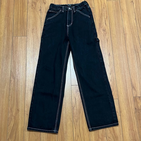 YesStyle black jeans - Picture 2 of 4